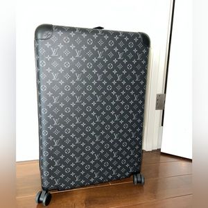NWT NEVER USED LOUIS VUITTON Monogram Eclipse Horizon 70 Rolling Luggage